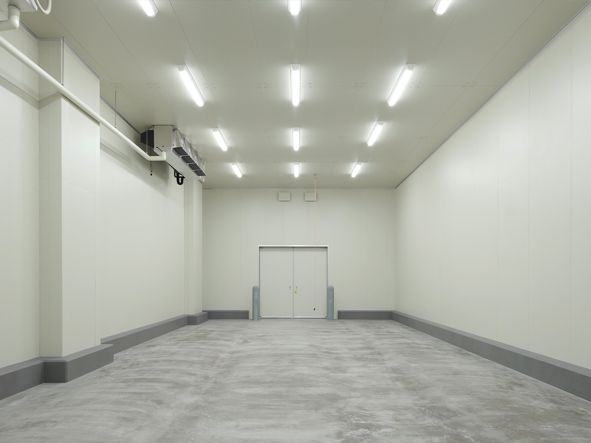 工場棟内部 製品庫 / 氷点下30度